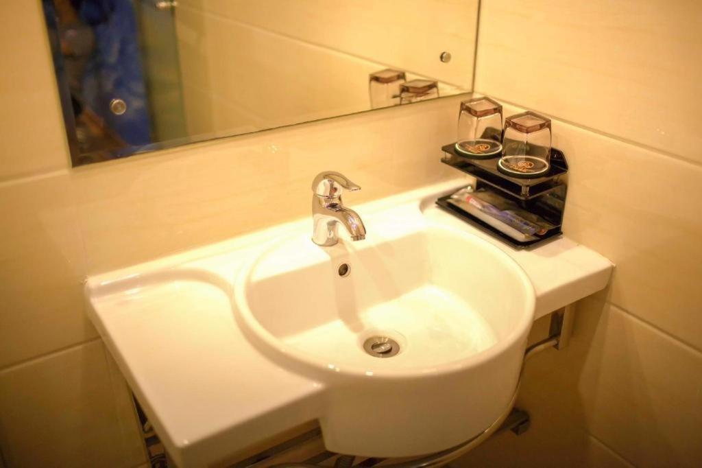 Shang Pin Hotel Shenzhen Futian Exhibition Branch Zewnętrze zdjęcie